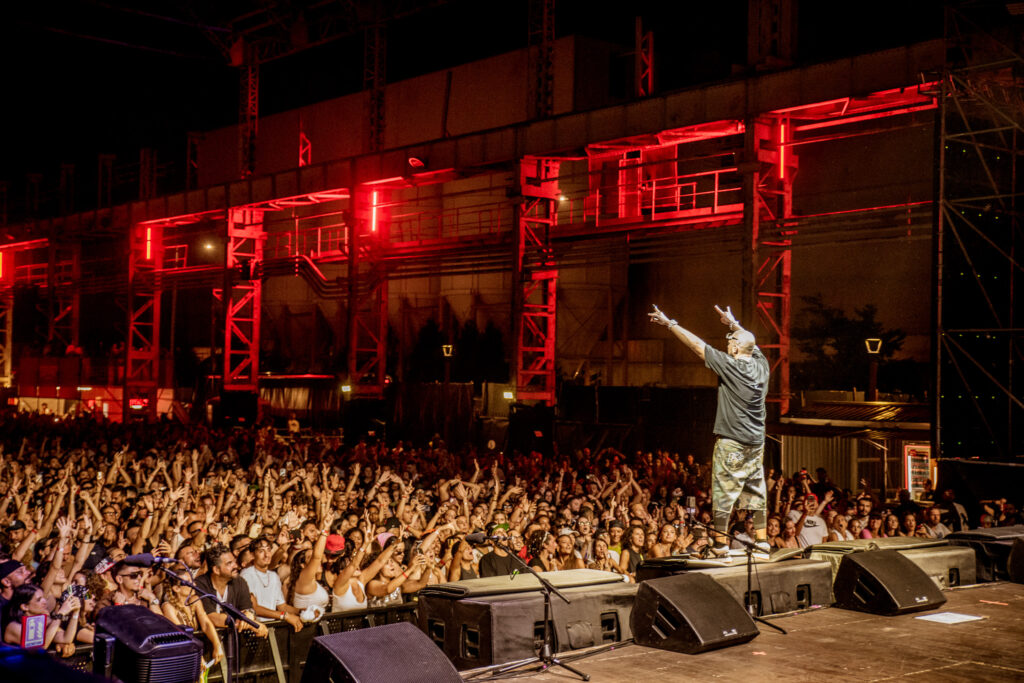 Sean Paul with mad crowd live performance in Milan, Italy, at Kozel Carroponte